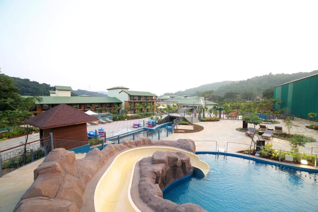 Club Mahindra Assonora Hotel Exterior foto